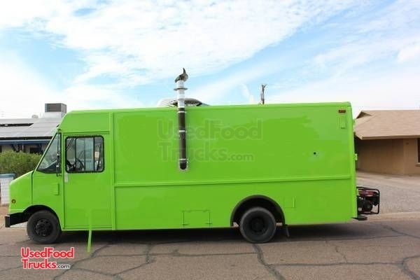 2004 Ford Econoline Step Van Food Truck / Used Mobile Kitchen