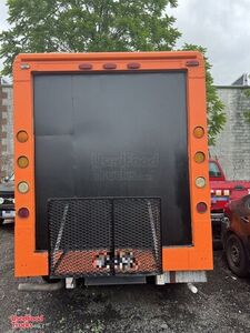 Fully Equipped - 18.5' GMC P3500 Step Van Kitchen Street Food Truck