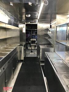 2000 Freightliner Step Van Food Truck / Kitchen on Wheels in Great Shape