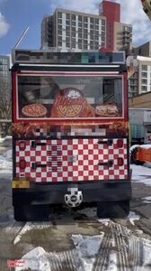 2001 - 16' Workhorse Step Van P42 Pizza Food Truck | Mobile Pizza Unit