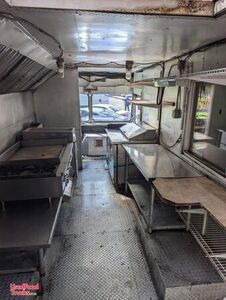 25' Used - Chevrolet P30 Step Van Kitchen Street Food Truck