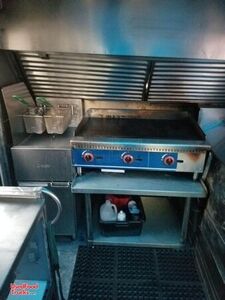 Low Mileage - Chevrolet P30 Food Truck Mobile Kitchen w/ New Jasper Motor