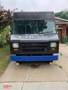 2006 Ford Commercial Strip Chassis Food Truck with Pro-Fire System