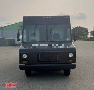 Turnkey Fully-Equipped Chevrolet P-30 Diesel Step Van Kitchen Food Truck