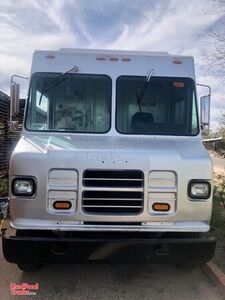 Ready To Go - 20' International Step Van Diesel Food Truck | Mobile Food Unit
