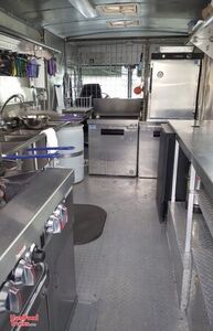 19' GMC Diesel Food Truck / Mobile Kitchen with Ansul Pro Fire Suppression